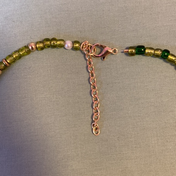 Sage green + forest green necklace - Picture 2 of 3